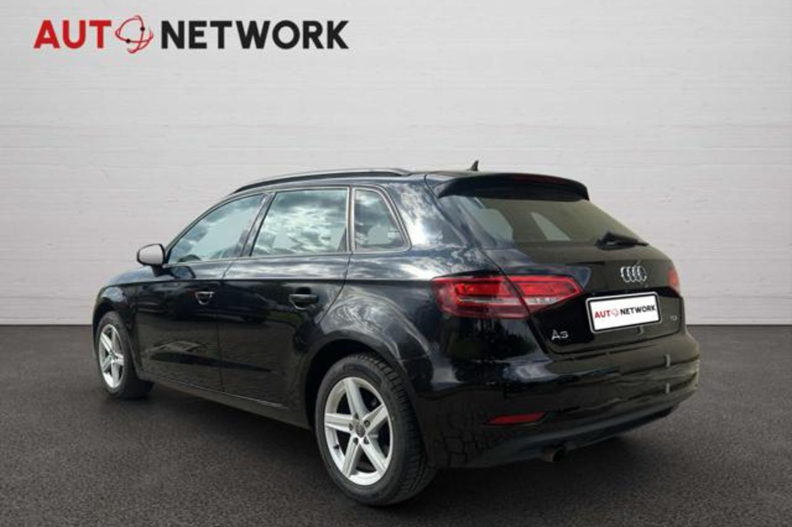 AUDI A3 SPB 1.6 TDI 116 CV Business | Tetto