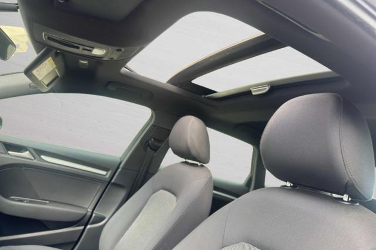 AUDI A3 SPB 1.6 TDI 116 CV Business | Tetto