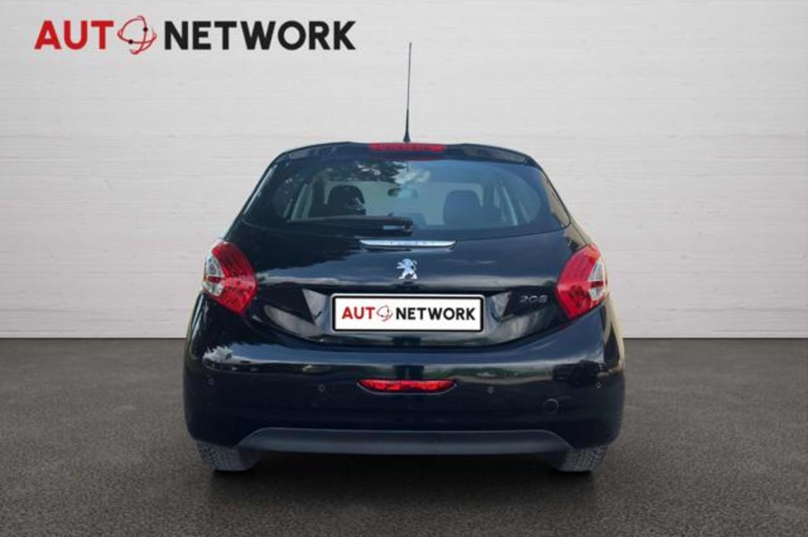 PEUGEOT 208 1.4 8V HDi 68CV 5p. Allure