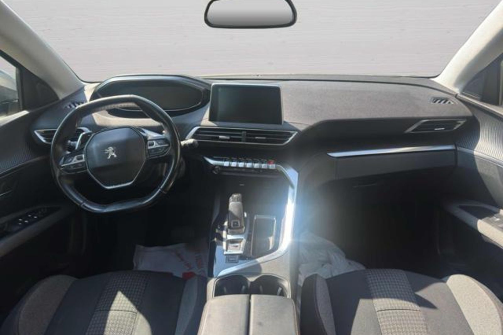 PEUGEOT 3008 BlueHDi 130 S&S EAT8 Business