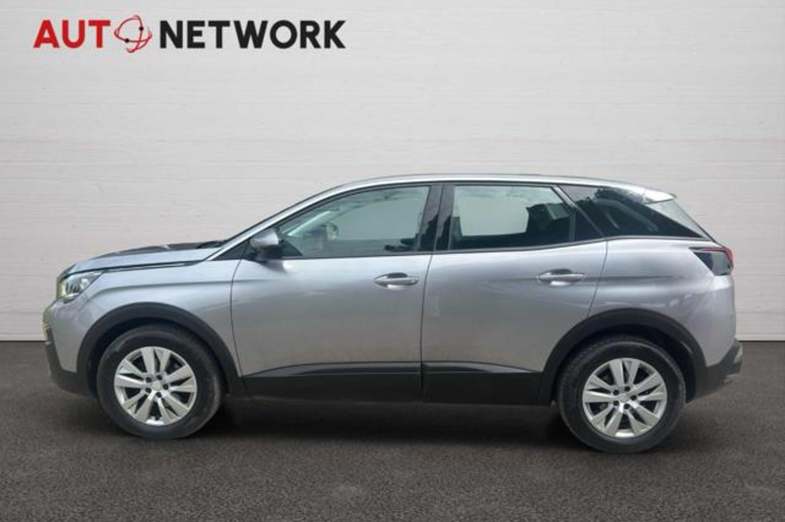 PEUGEOT 3008 BlueHDi 130 S&S EAT8 Business