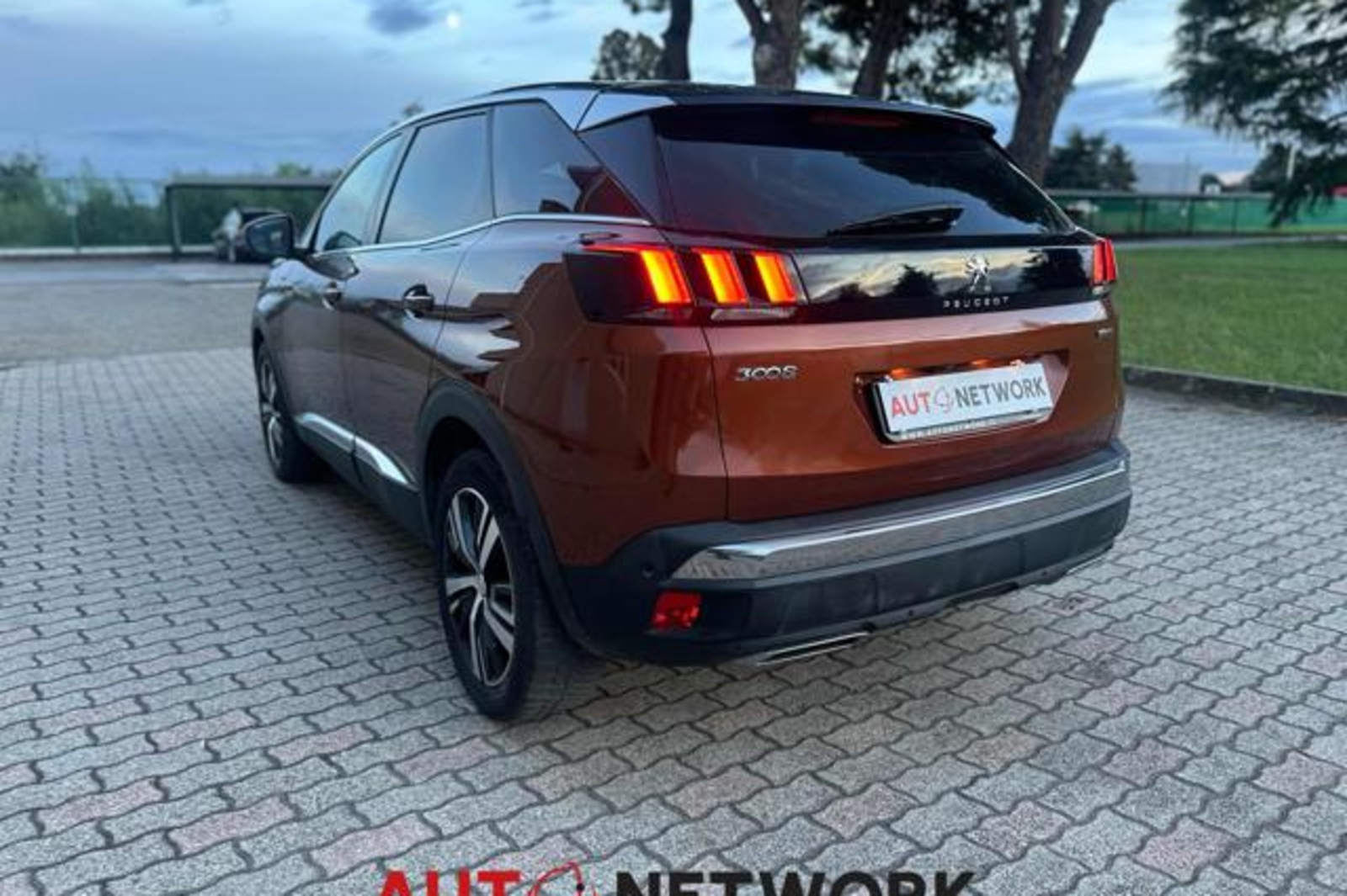 PEUGEOT 3008 BlueHDi 130 S&S EAT8 GT Line