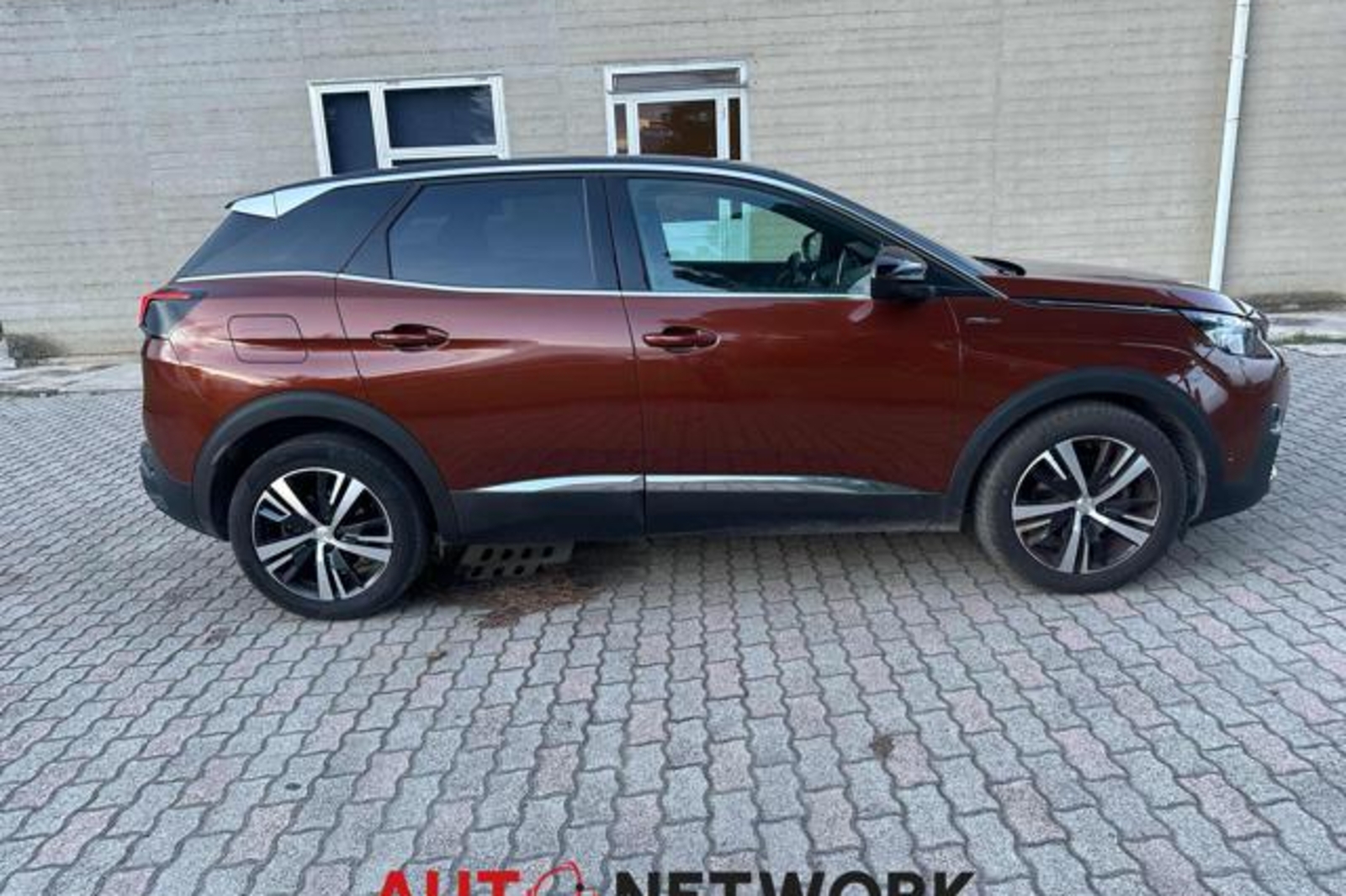 PEUGEOT 3008 BlueHDi 130 S&S EAT8 GT Line