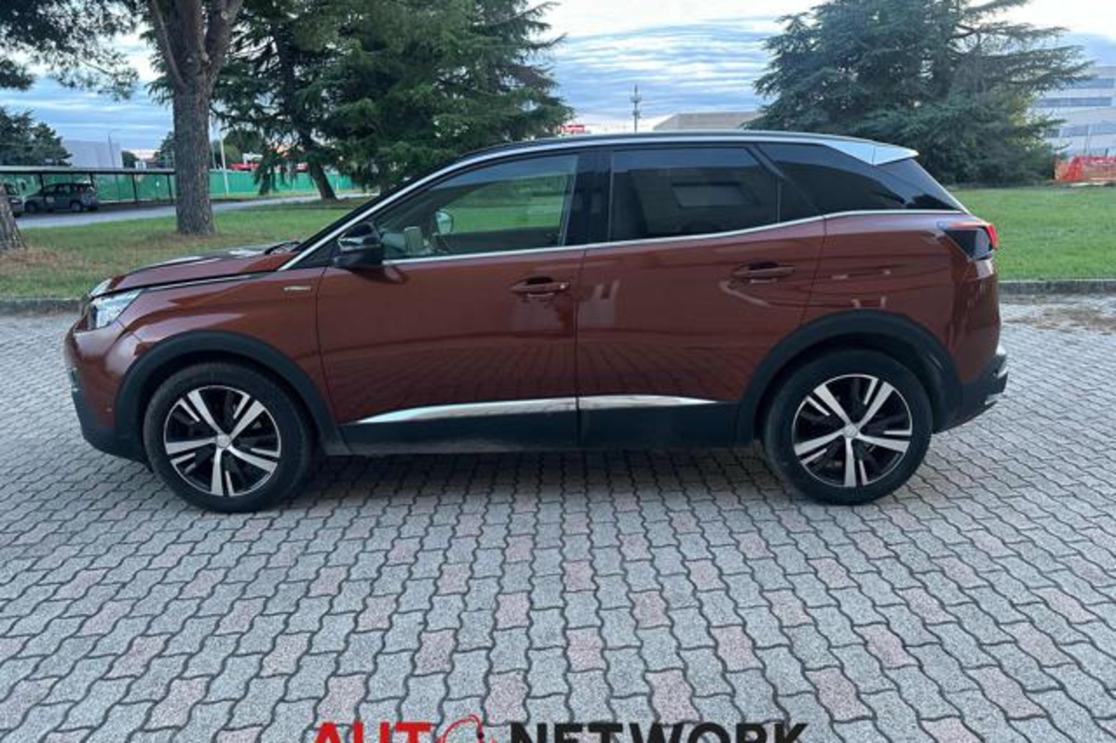 PEUGEOT 3008 BlueHDi 130 S&S EAT8 GT Line