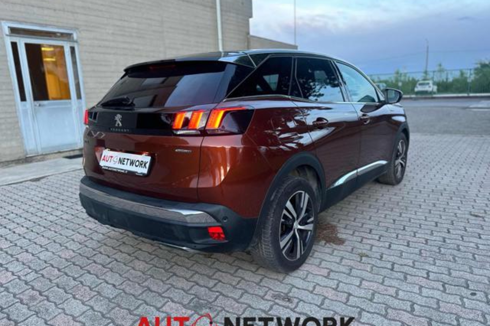 PEUGEOT 3008 BlueHDi 130 S&S EAT8 GT Line