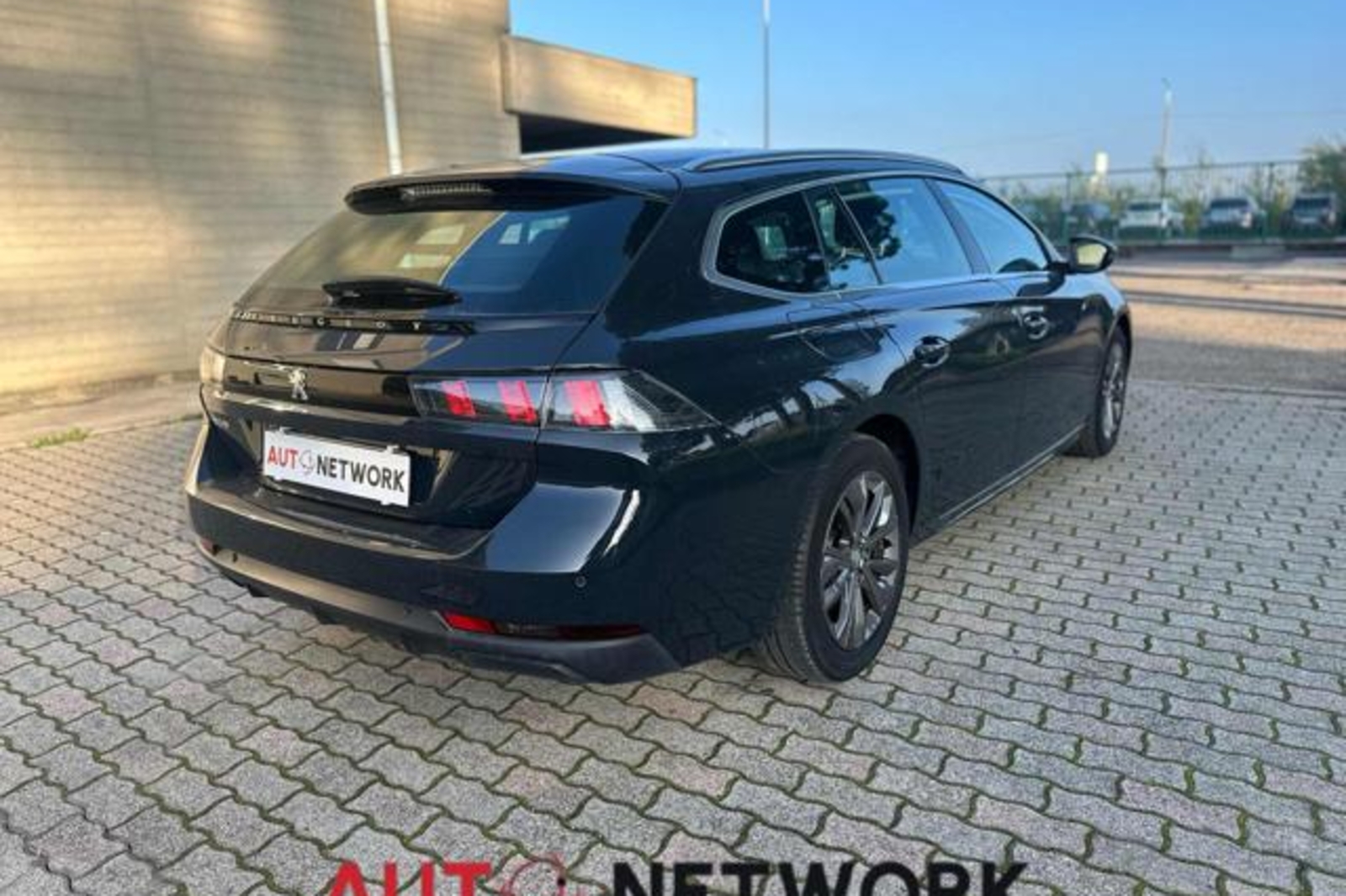 PEUGEOT 508 BlueHDi 130 Stop&Start EAT8 SW Business