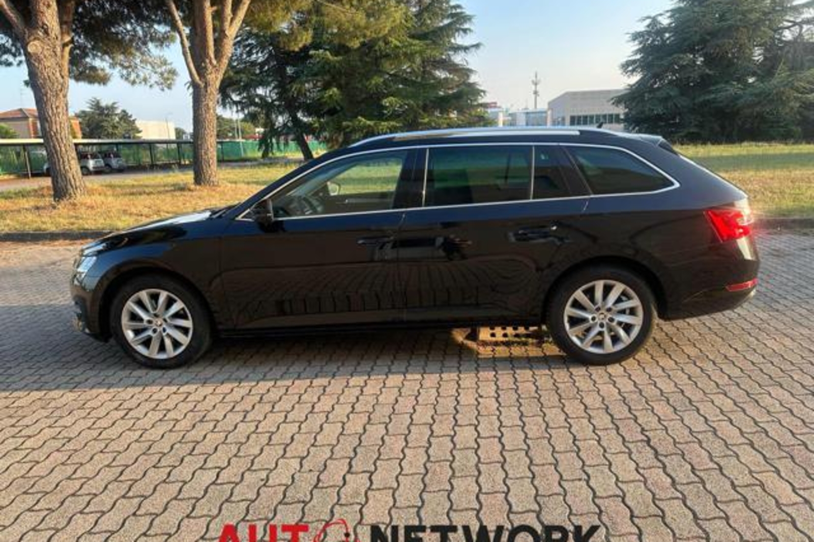 SKODA Superb 2.0 TDI EVO 150 CV SCR DSG Wagon Executive