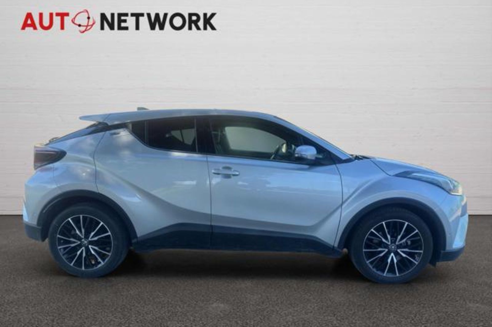 TOYOTA C-HR 1.8 Hybrid E-CVT Lounge