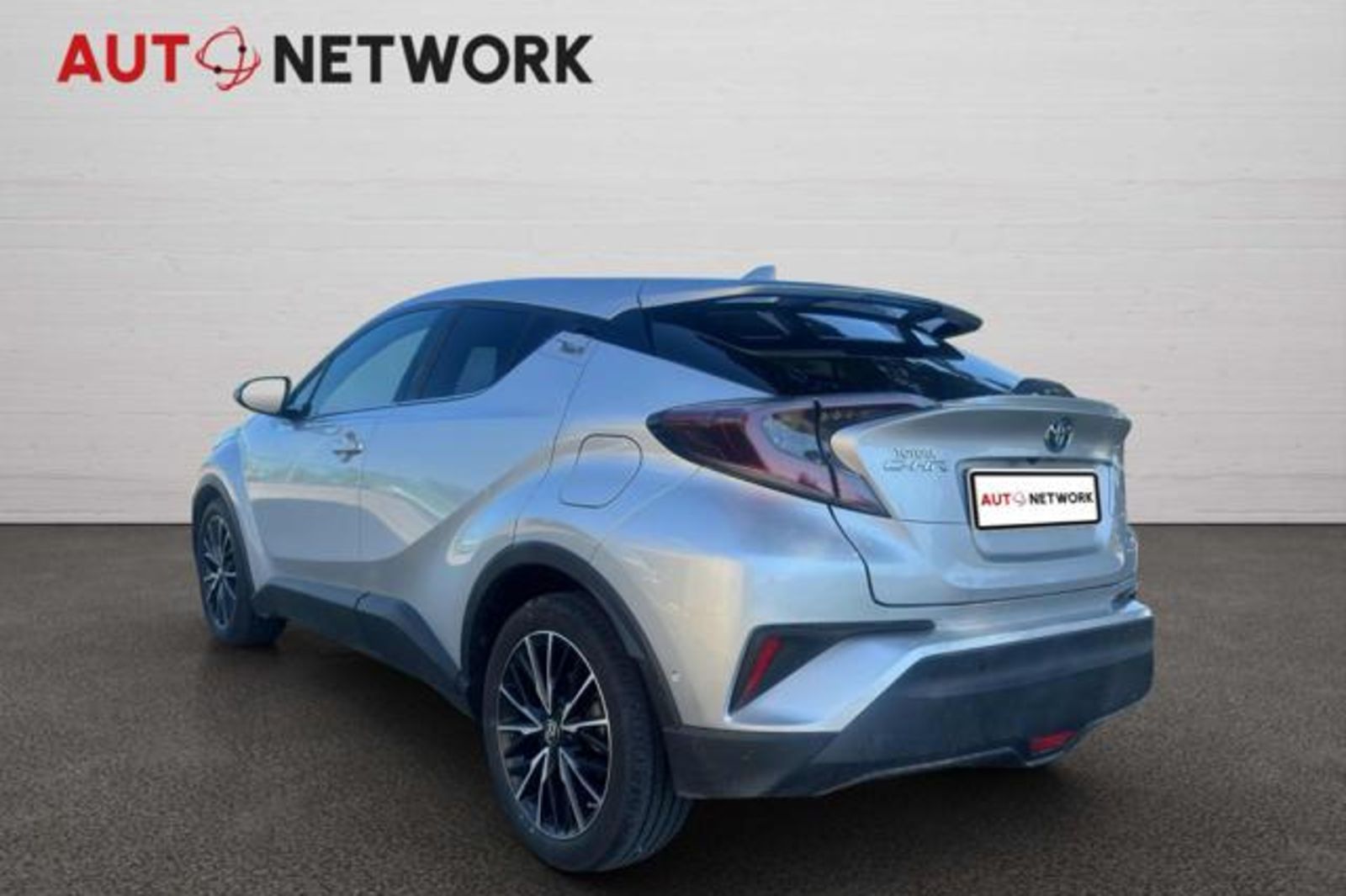 TOYOTA C-HR 1.8 Hybrid E-CVT Lounge
