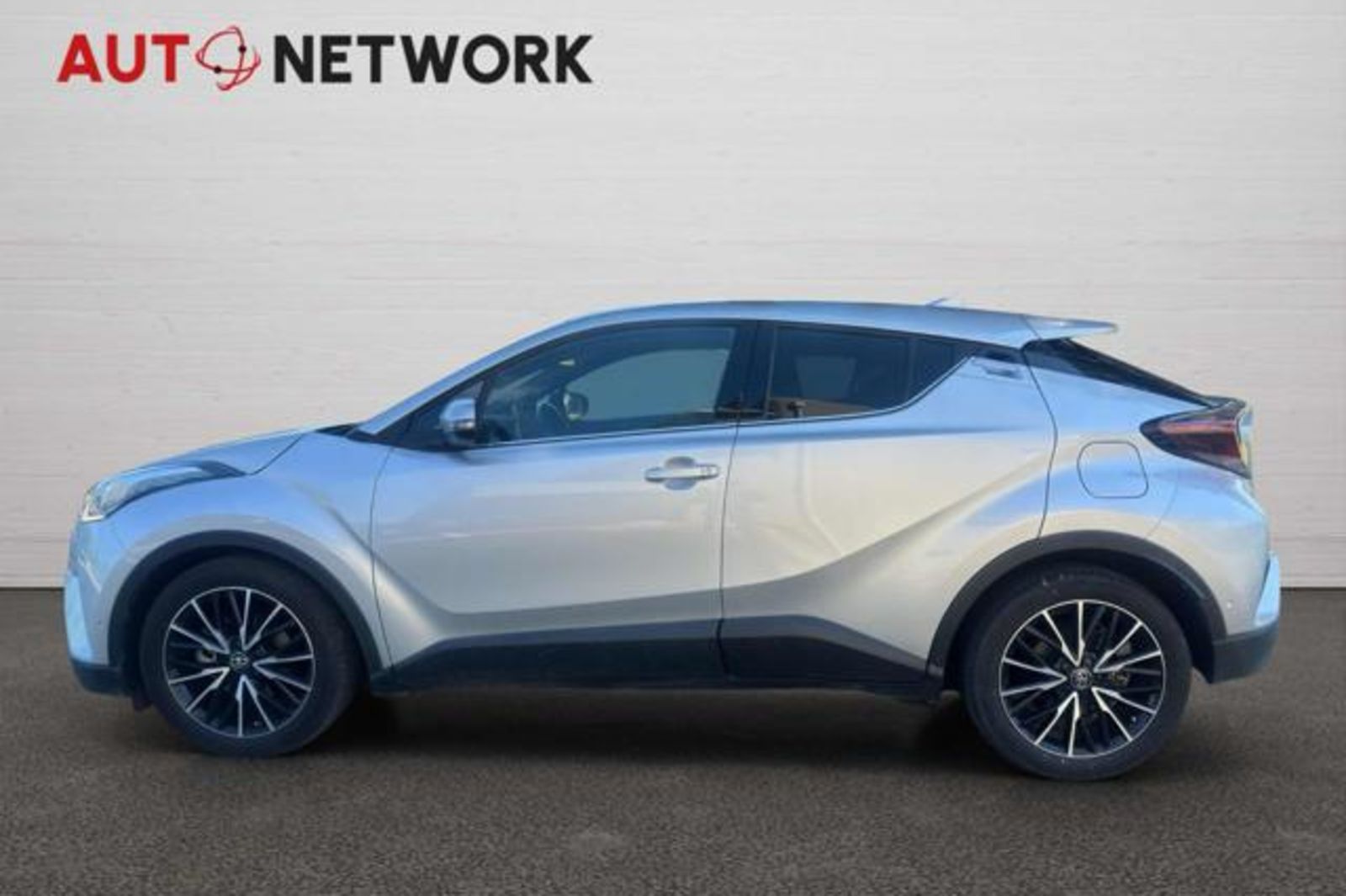 TOYOTA C-HR 1.8 Hybrid E-CVT Lounge