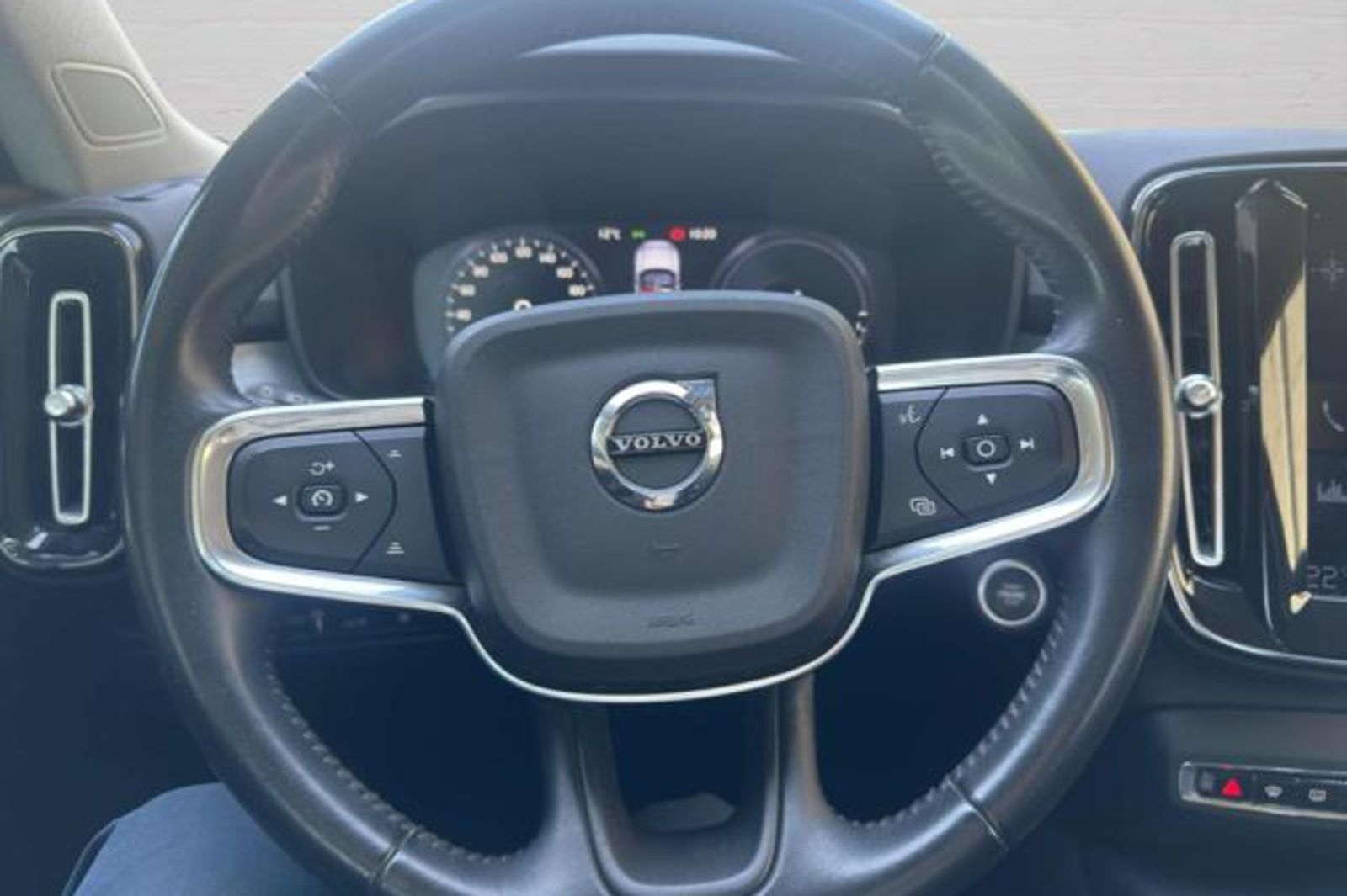 VOLVO XC40 T4 Recharge Plug-in Hybrid Inscription Expression