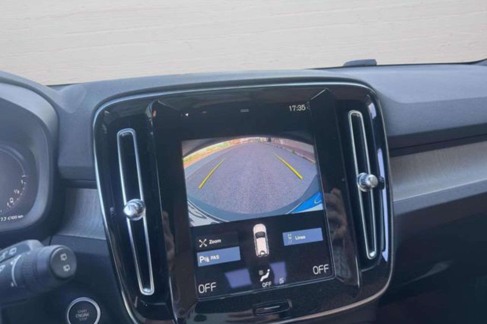 VOLVO XC40 T4 Recharge Plug-in Hybrid Inscription
