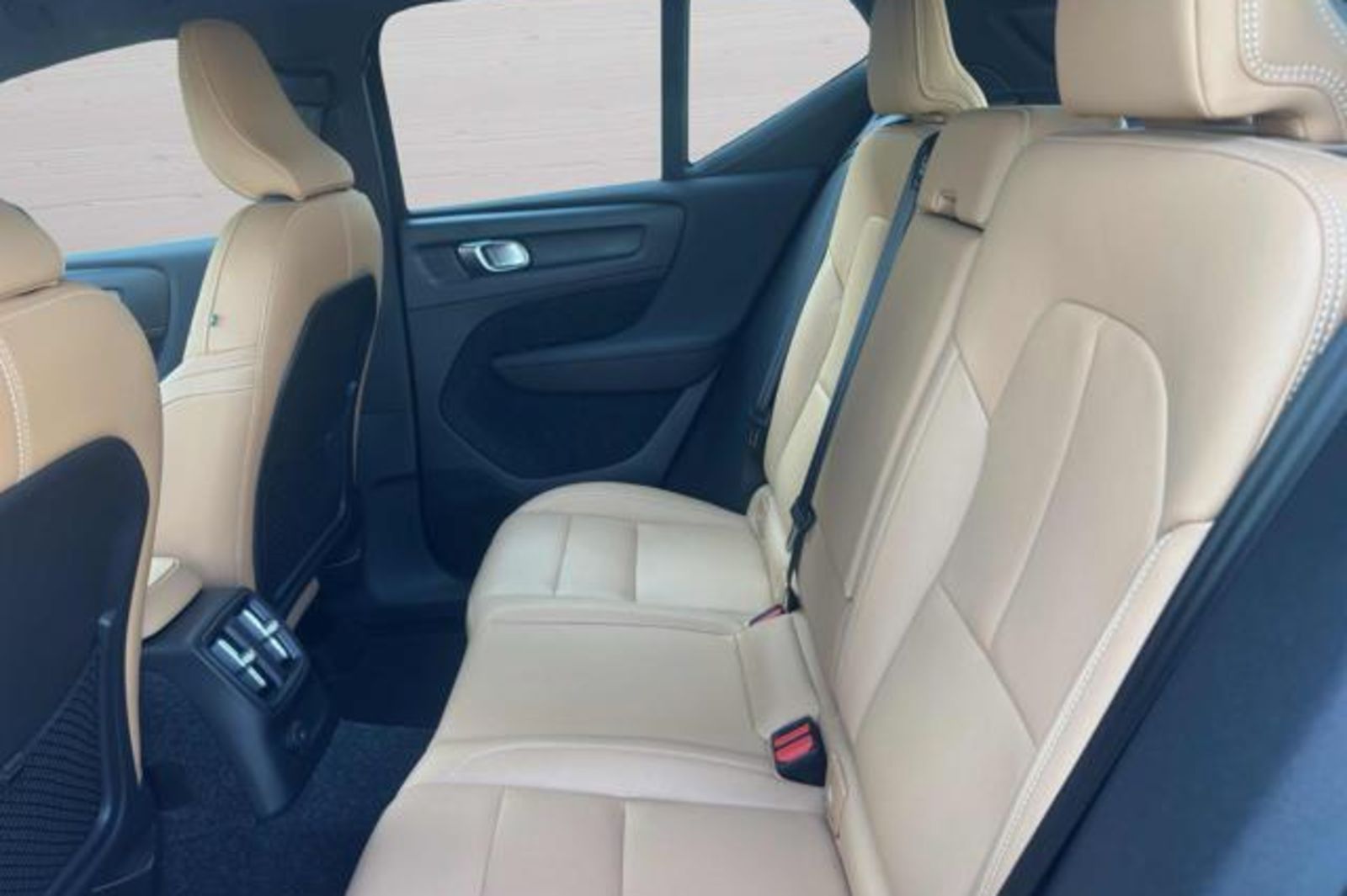 VOLVO XC40 T4 Recharge Plug-in Hybrid Inscription