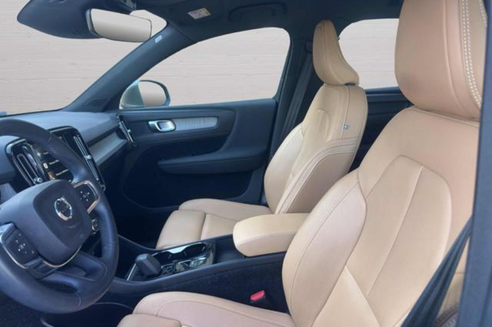 VOLVO XC40 T4 Recharge Plug-in Hybrid Inscription